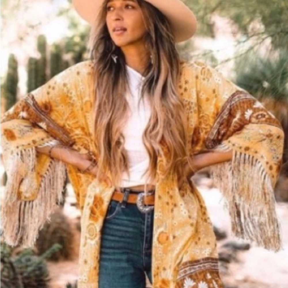 Gorgeous Sunflower Mystic Gold Tassled Spell Kimono NWT size M/L